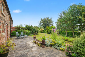 Gardens- click for photo gallery